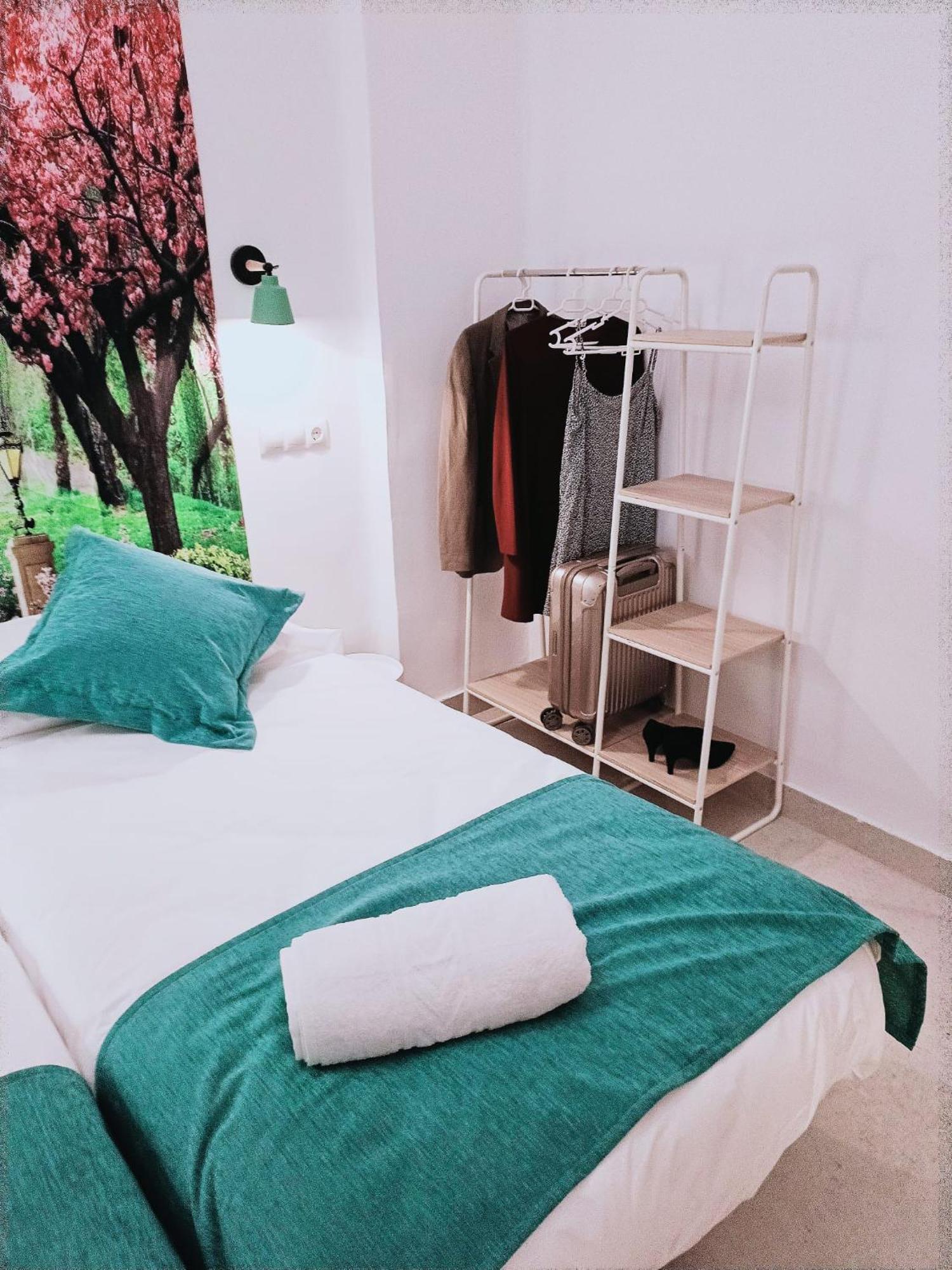 Violeta Suite Madrid Eksteriør billede