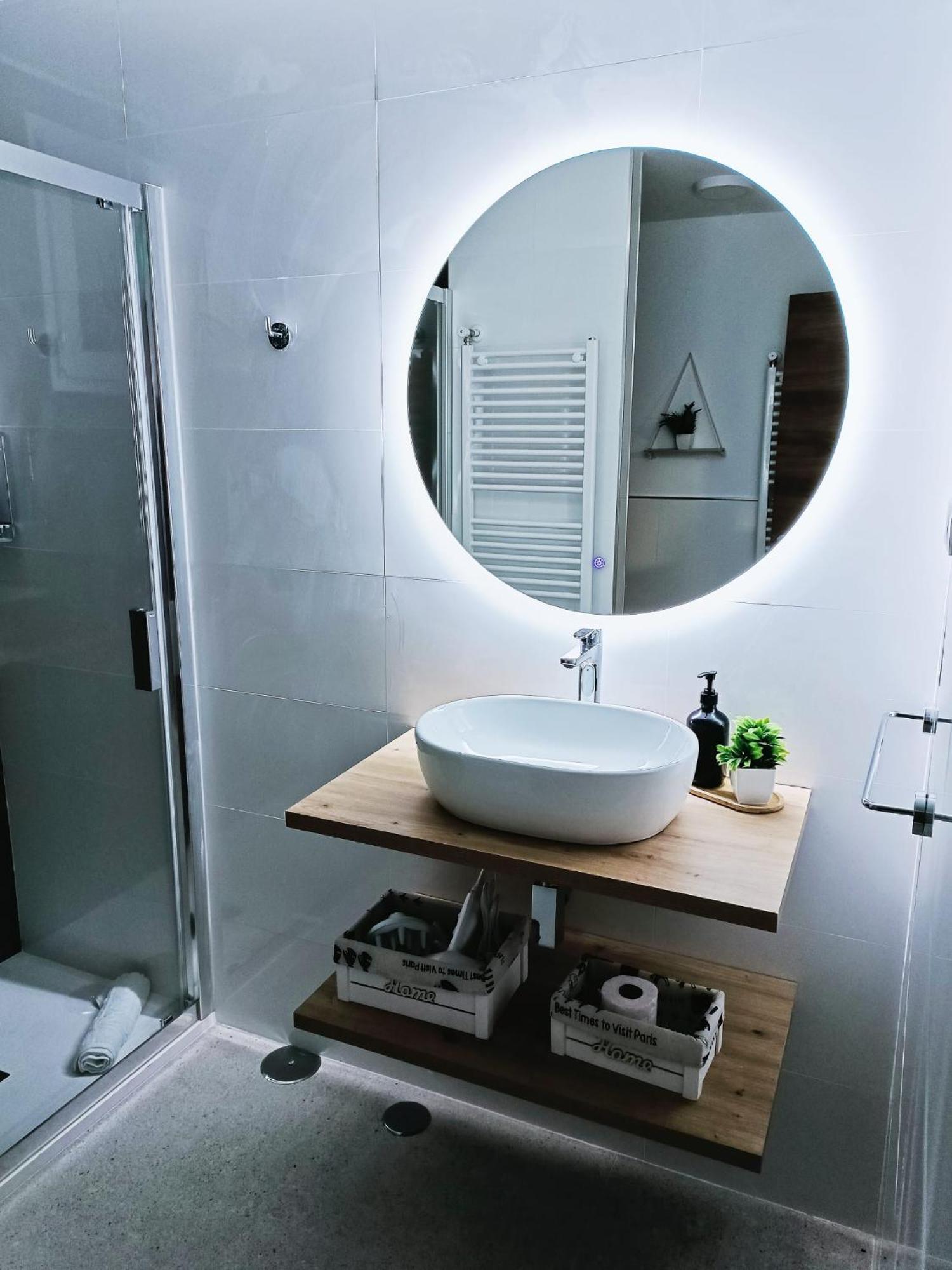 Violeta Suite Madrid Eksteriør billede
