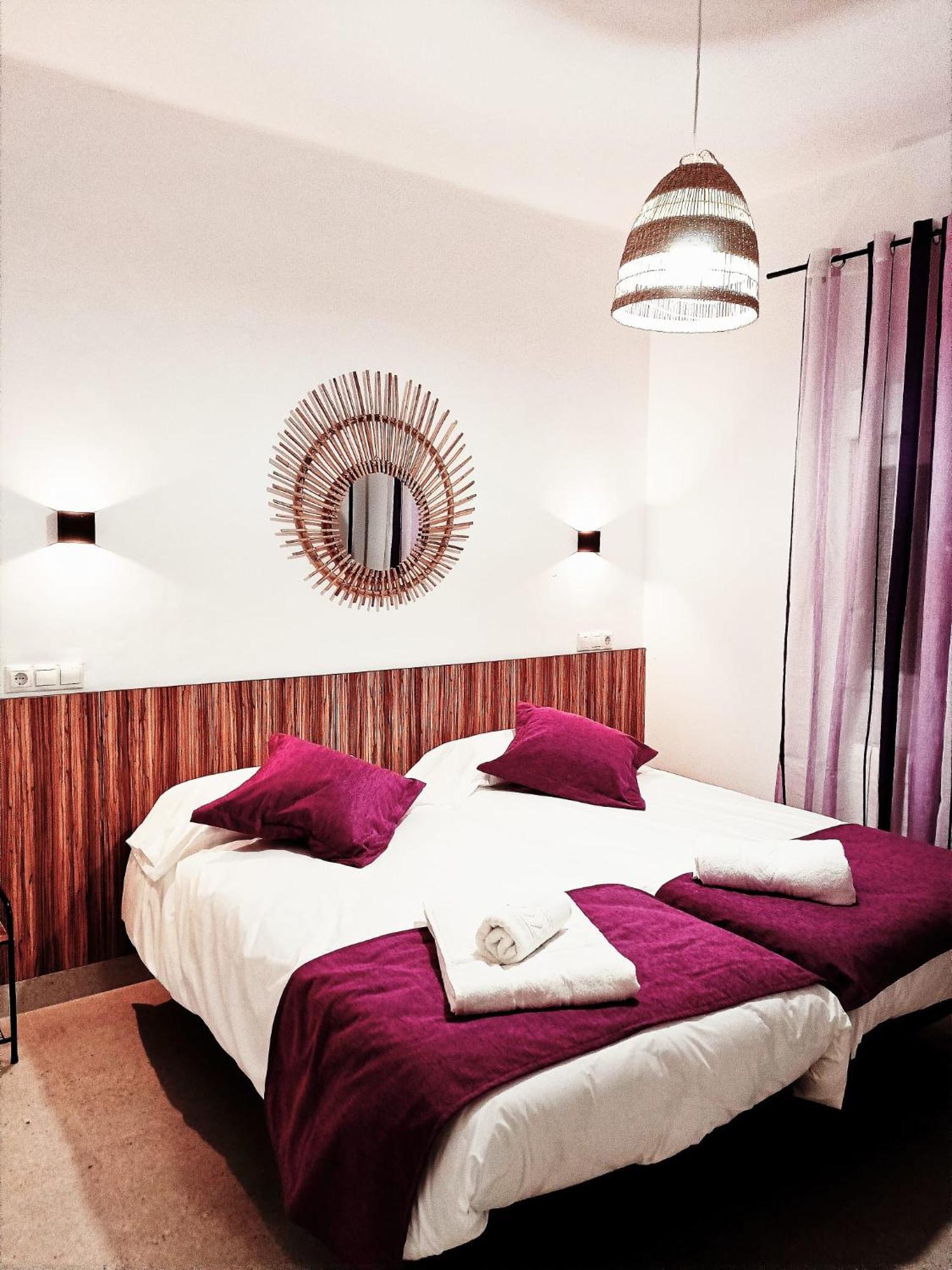 Violeta Suite Madrid Eksteriør billede