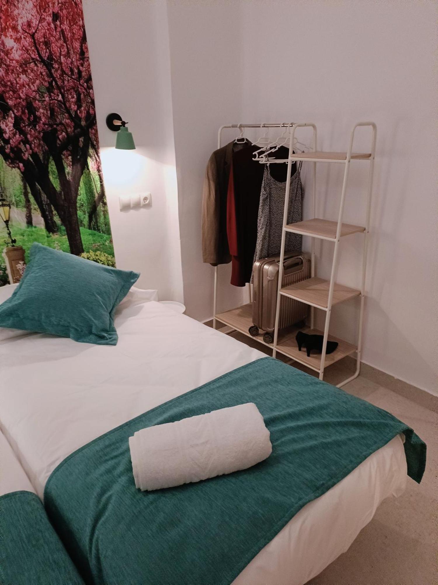 Violeta Suite Madrid Eksteriør billede