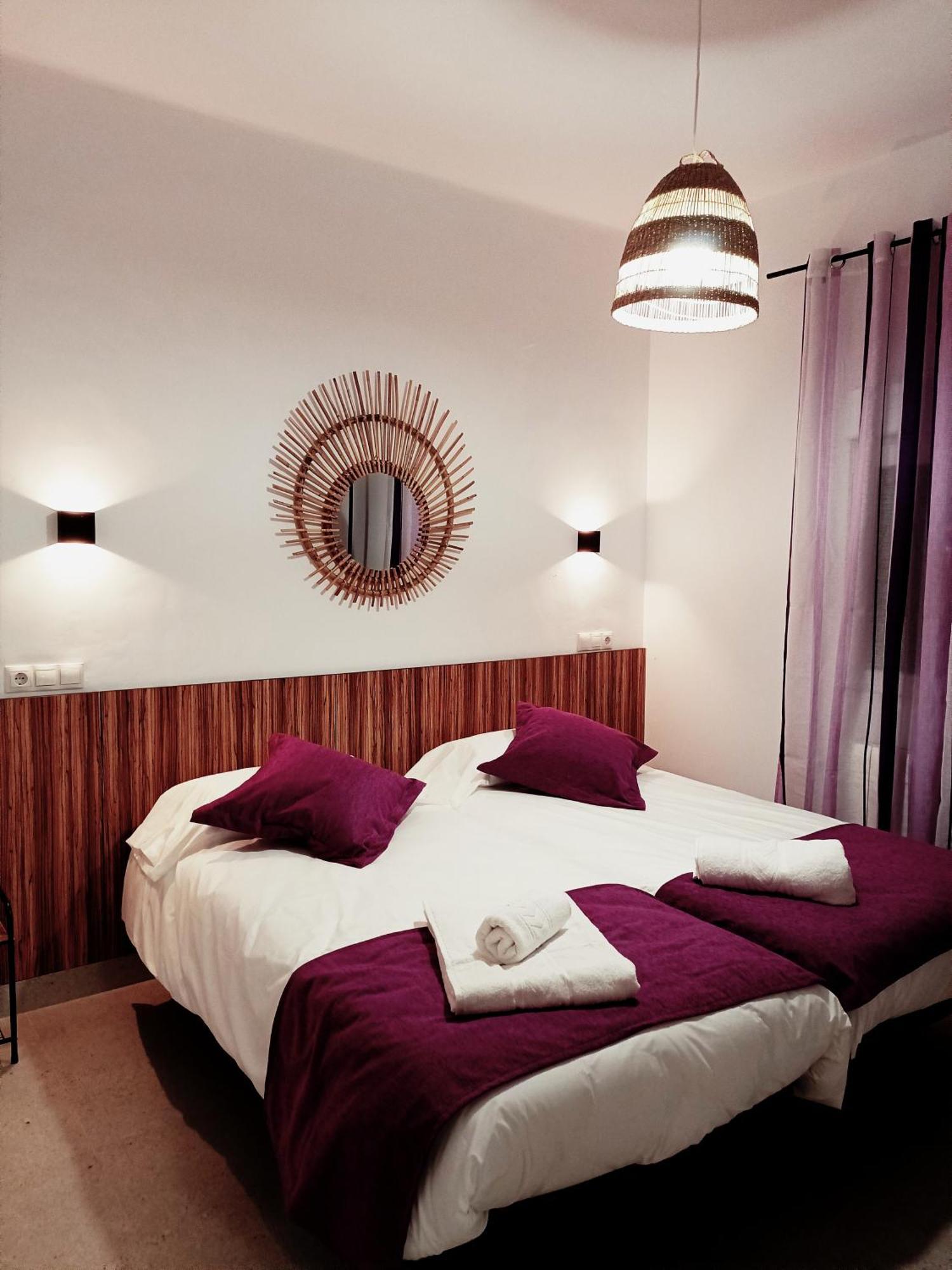 Violeta Suite Madrid Eksteriør billede