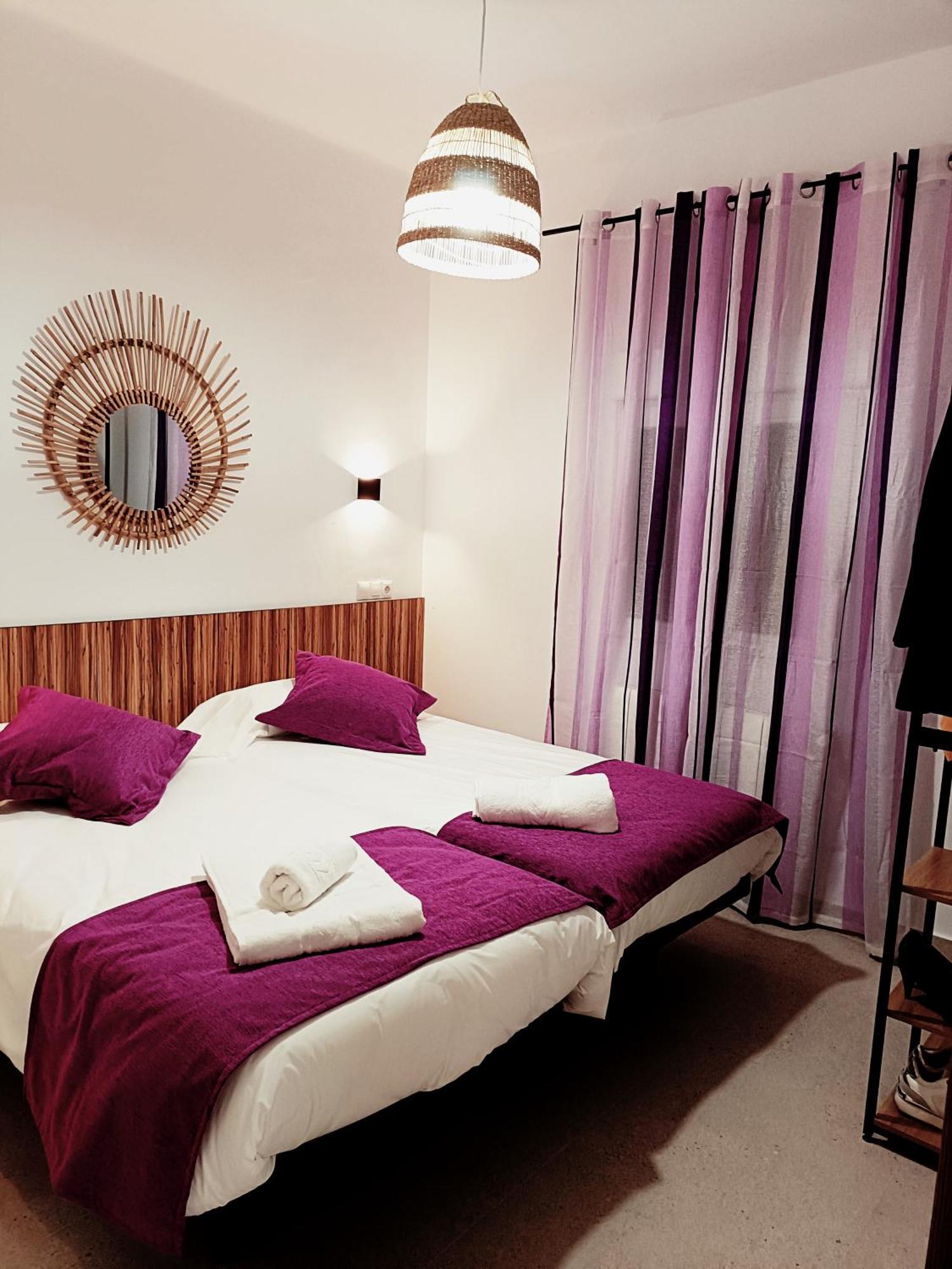 Violeta Suite Madrid Eksteriør billede